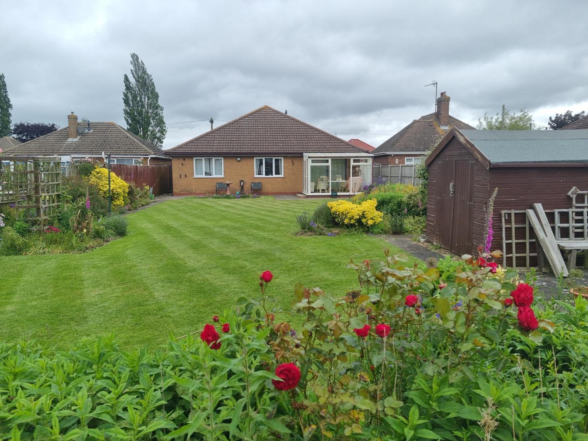 Spacious & Upmarket 2 Bedroom Detached Bungalow In Boston Exterior photo